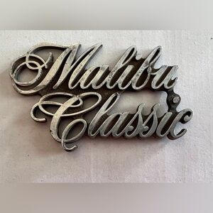 Vintage Chevy Emblem MALIBU CLASSIC 1974-1977 Badge Logo Car Part OEM #345383